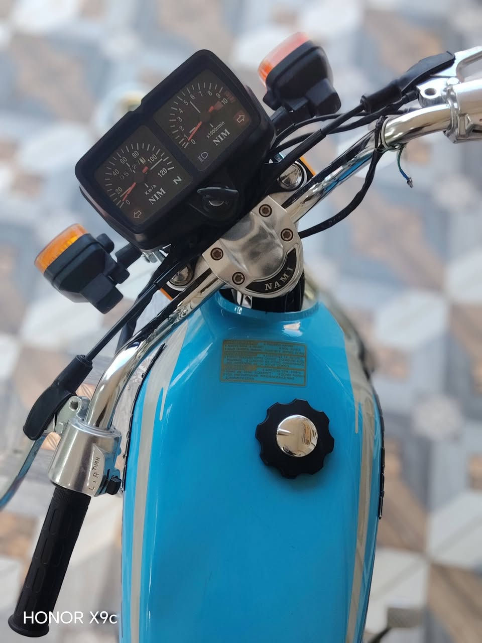 للبيع نامه مديل ٢٦ مكفوله كفاله عامه أخت جديده أوراق اسكنر رقمي ***********

نص مكتوب في الصور:
- HONOR X9c