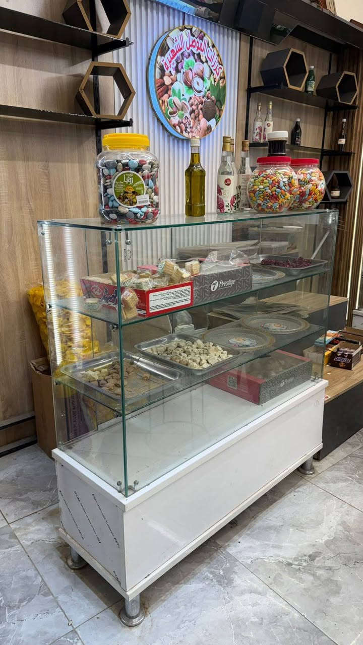 غراض مستعملة (باترينات) للبيع للاتصال بالرقم ***********
