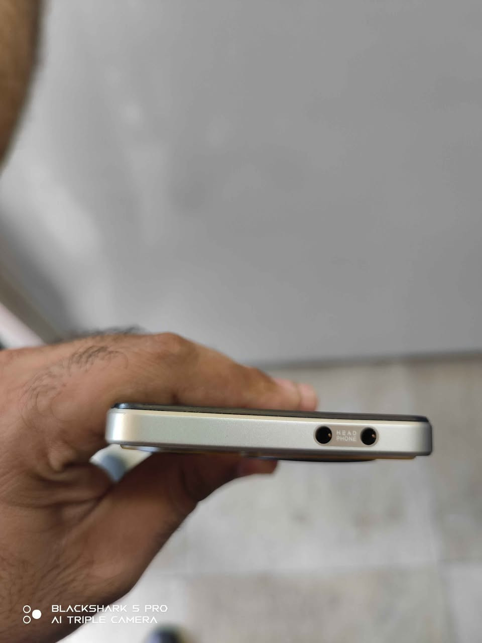 Nubia music
128GB
Ram 4+4
Zor xawena
Ashyay lagal nya
Kota nrxi 125 hazara 
***********
La karkukm gayandn haya bo hamu shwene
..........
Nubia music
128كيكا
رام4+4
بحالة الوكالة
بدون ملحقات
قفله125الف
مكاني كركوك توصيل متوفر لكل عراق
*********** كركوك, العراق

نص مكتوب في الصور:
- BLACKSHARK 5 PRO
- AI TRIPLE CAMERA
- BLACKSHARK 5 PRO AI TRIPLE CAMERA
- N ١١:٣٩ لمحة عن الهاتف اسم الجهاز nubia N الطراز Z2353 13 MyOS إسدار Android 13 سعة ذاكرة RAM 4 GB + 4 GB المعلومات القانونية ٨٦٨٦٥١٠٧٢٣٥٨٢١ IMEI ١ ٨٦٨٦٥١٠٧٢٣٧٨٦١٦ IMEI ٢ MyOS13.0.1_Z2353_AE رقم الإصدار ثماني النواة الحد SC9863A CPU ١,٦GHz الأقصى المجموع ١٢٨,٠٠ غيغابايت سعة ذاكرة ROM متوفرة ١١٠,٥٥ غيغابايت BLACKSHARK 5 PRO AI TRIPLE CAMERA