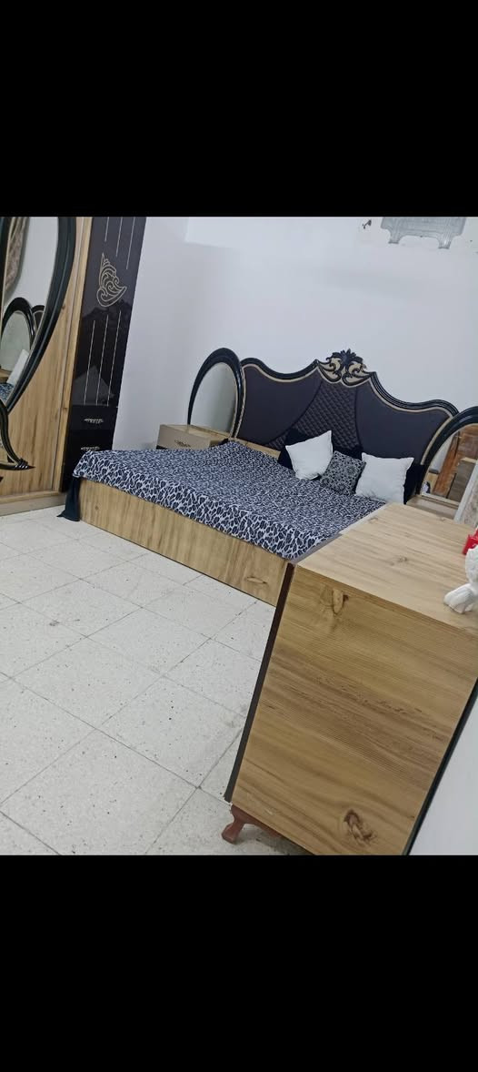 مستعجله • ١٠ قطع • قابل تفاوض