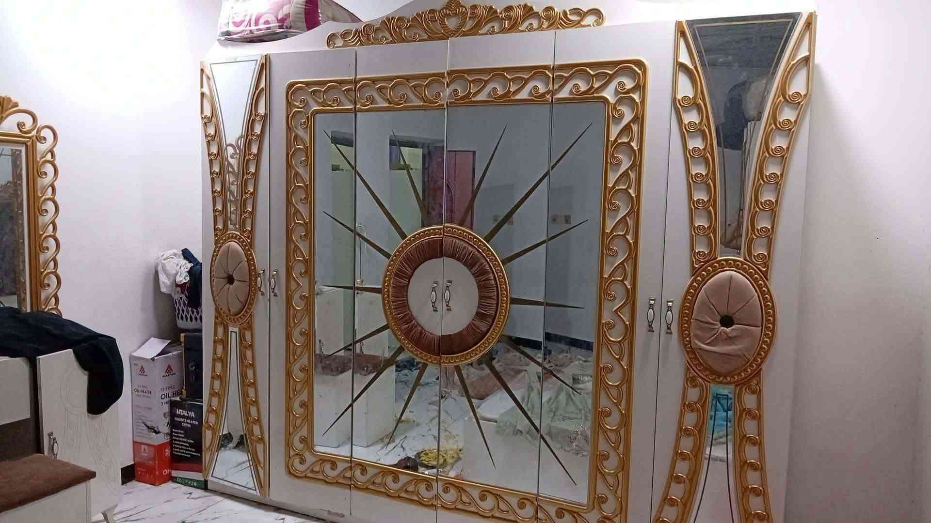 للبيع • مجال