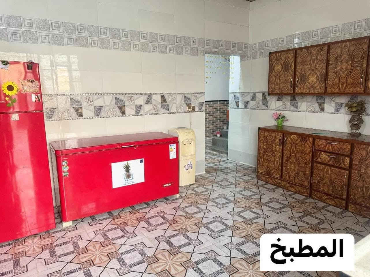 بيتين • ٨٠٠م • العلم قرب روتانه