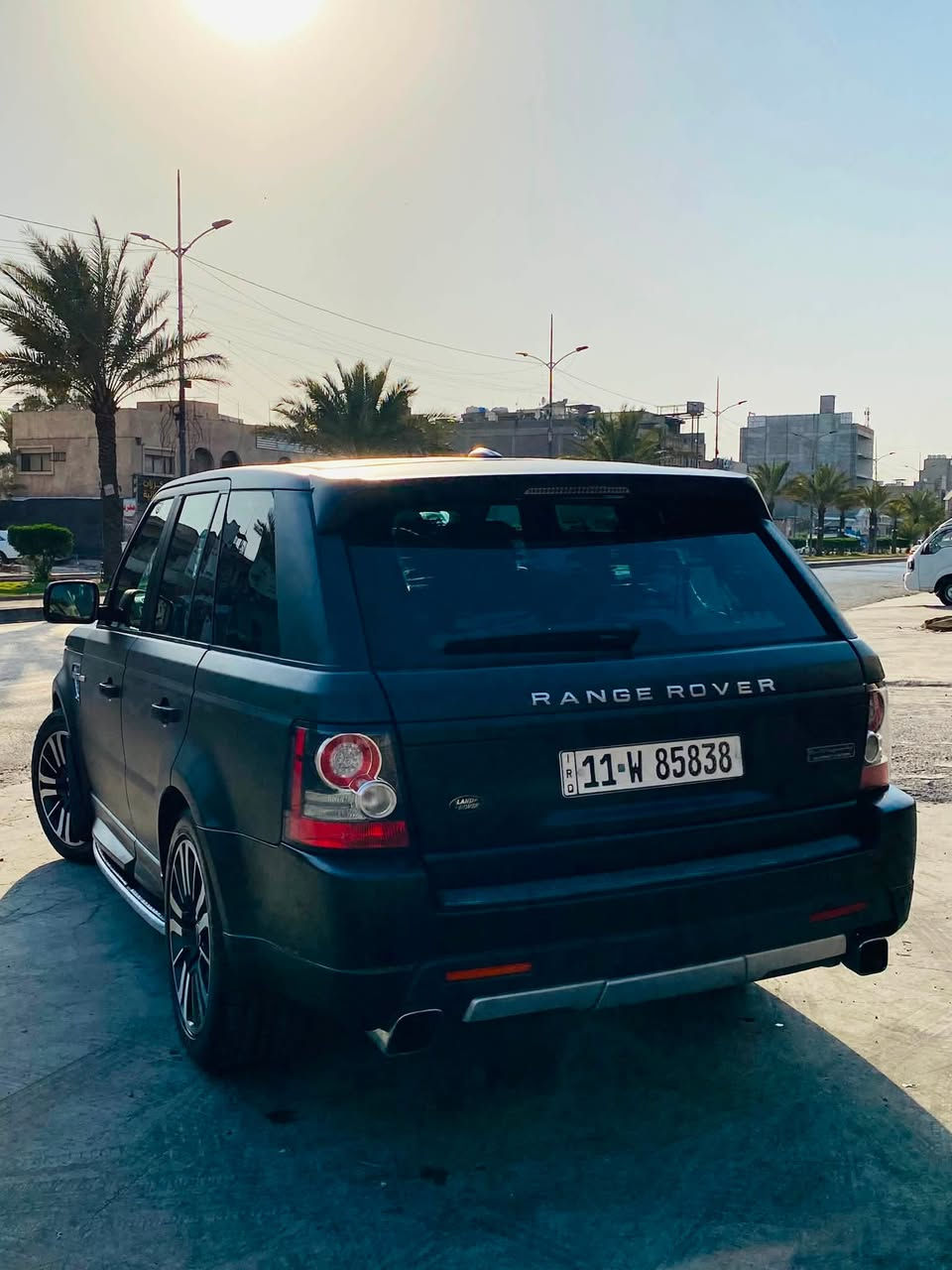 سلام عليكم : RANGE ROVER -SPORT وكالة شركة سردار صبغ 4 قطع بدون دواخل  محرك 8 سوبر جارج موديل 12 اللون اسود مغلف اسود طافي مواصفات فول (( بصمة - سلايد -كاميرات 360 - رادارات - جكات اوتو ويدوي - مري شفط - كشنات جلد بيجي   - حساسات - سماعات )) جاهزه من كلشي كير ومحرك حداده كهرباء رقم بغداد  السعر 125 وبيه مجال قليل أي استفسار خاص  *********** او مراوس
