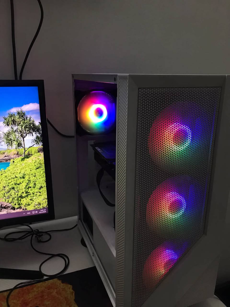 السلام عليكم 
كيس فقط للبيع

‏I5 9400f
‏H310 asus prime
‏16 gb ram 8x2 2666
‏Rtx 2060 6gb gigabyte
‏Ssd 120
‏Hdd 500 
‏Psu 600w fsp hyperk
‏Case fantech 4 fan rgb
575 الف 

مكاني بسمايه

***********
