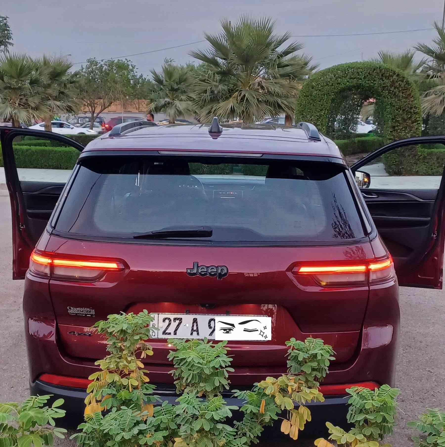 يالله جيب شيروكي موديل 2024 وارد امريكي ماشية 12 رقم ذيقار شهداء  بسمي 
مواصفات فول عدا الفتحة 
مكينة ٣٦٠٠ وكير وحدادية وتبريد❄️ وكهربائيات وتايرات كلهة جديد بلادي حادثهة جاملغ وشوية من البنيد والباقي بلادي السيارة جاهزة فول 
السعر 250$ وبيهة مجال للطيبين 
مكاني كربلاءرقم صاحب السيارة(***********)
