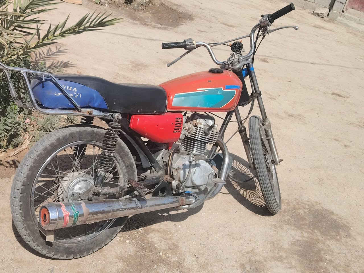 سلام عليكم دراجه نامه للبيع كلك دراجه نضيفه كلش ومحرك حلو تواير جدد تعال افحص وشوف المكان قضاء الصلاح السعر 350وبيها مجال قليل للشراي ***********
