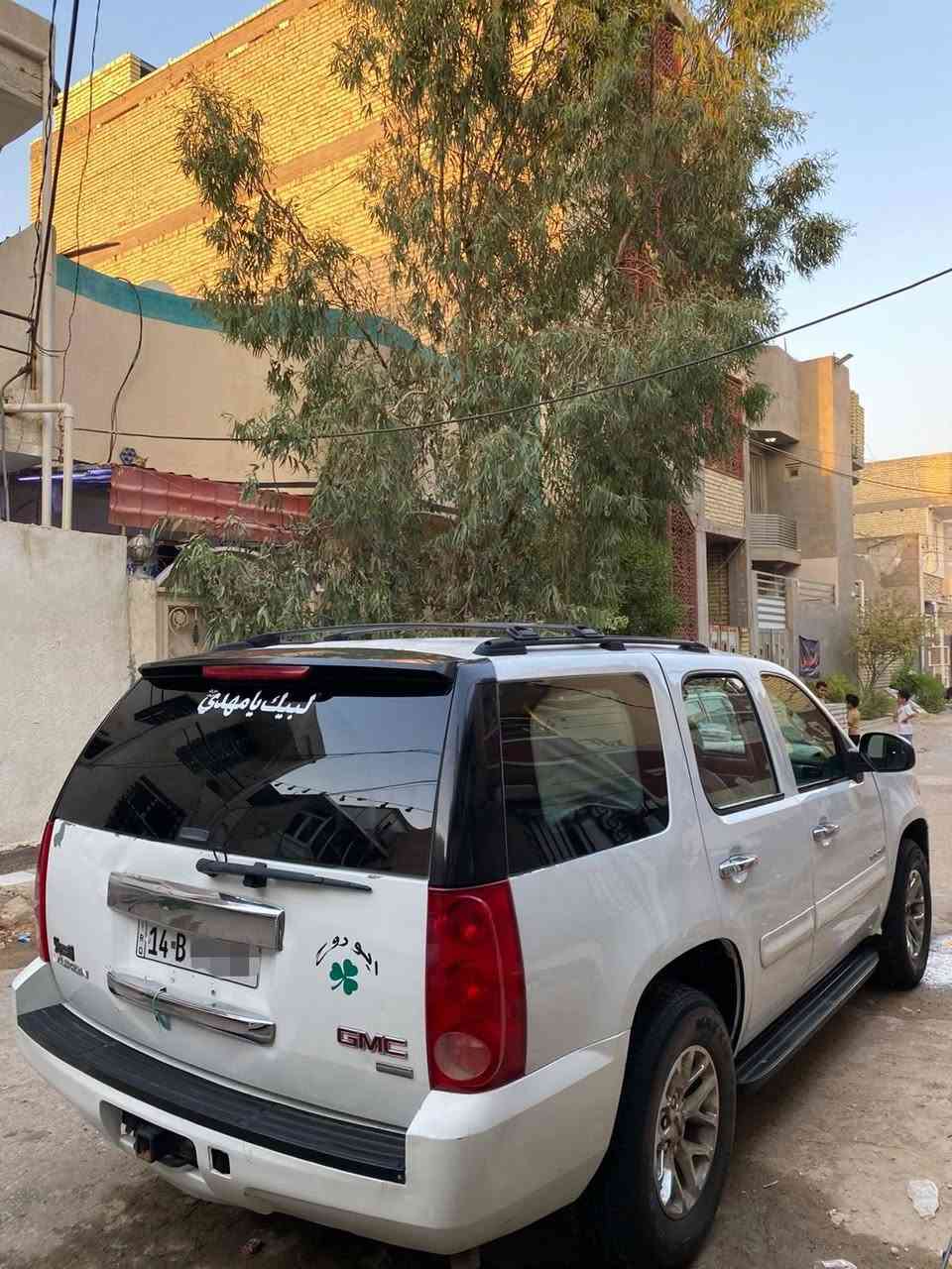 السلام عليكم من رخصت ادمن بسبب الوعود الكاذبه  لا تكلي امسح المنشور و جايك تعال ودلل  للبيع سياره جمسي مديل 2007 رقم بصره انكليزي شرط التحويل السياره ابيع بدي كوم حديد اكفل اصوليات و اكفل گصه المرايه اشاره +ترحيب +شفط منضومه زينون السياره فول ماعده الفتحه SLT العنوان البصره حي الاصدقاء الرابعه 
رقم التواصل *********** متواجد اتصال شريحه +واتساب  سعر 125 قفل البصرة, العراق
