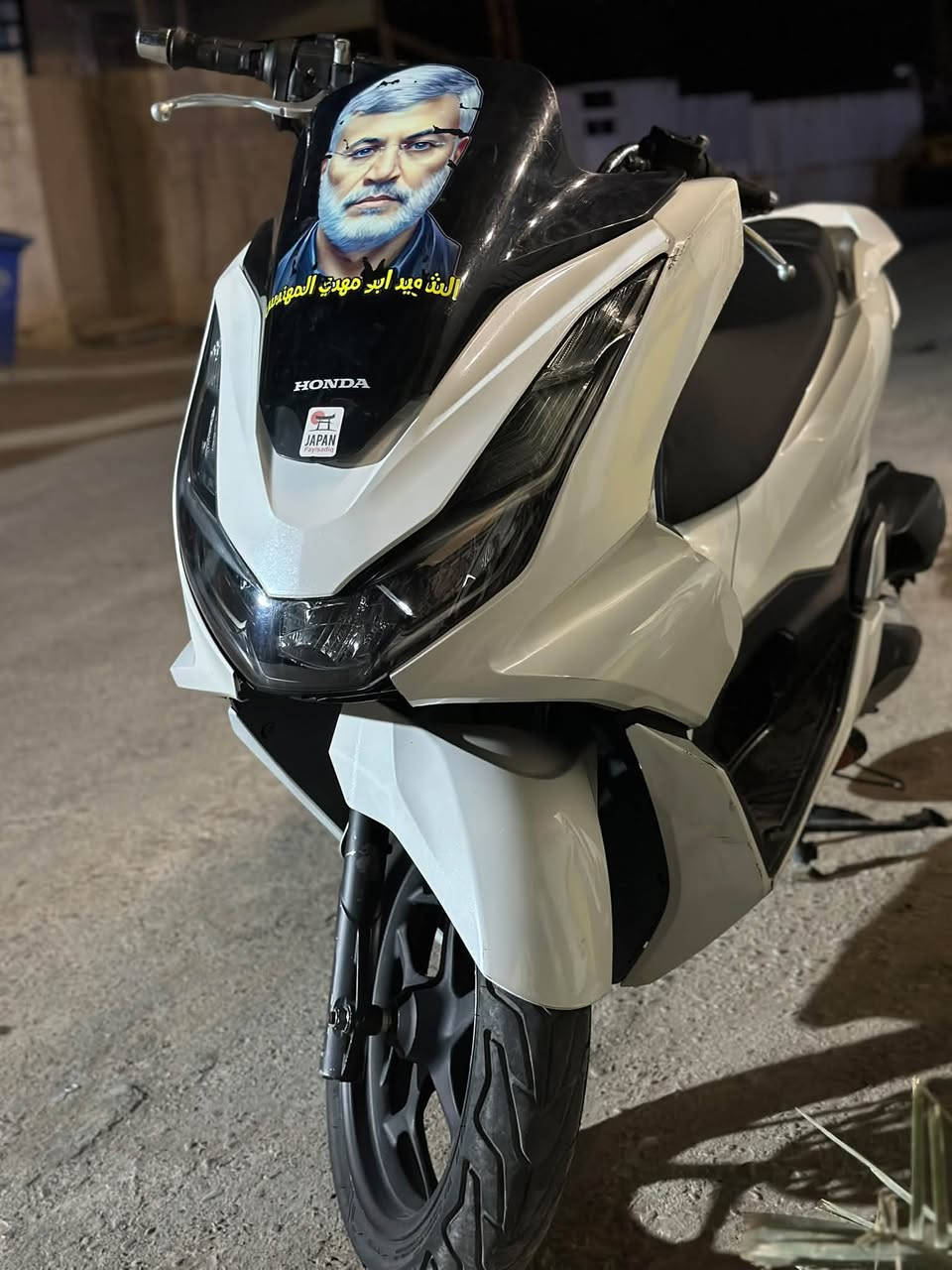 للبيع pcx جيل الرابع كوري  سعرها 15 ورقه وبس مجال مستعجل على بيعتها مكان زعفرانيه ***********
