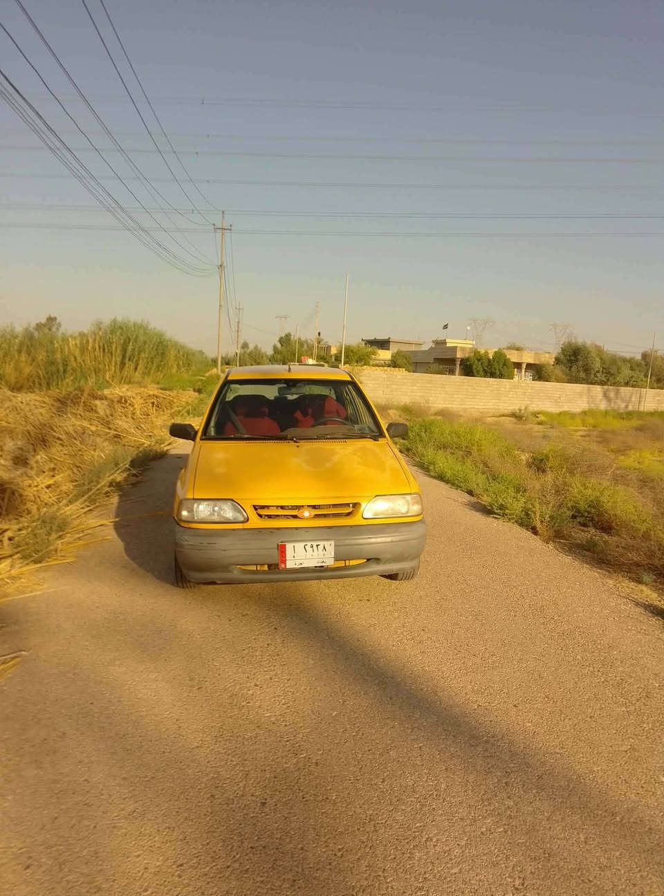 السلام عليكم للبيع سايبا 2015 بيها باب سايق تبديل فقط بدون دواخل ولباقي مامفتوح برغي بلكشر مكينه وكير نظيفات التبريد مرات يشتغل ومرات لا يمكن كتفات بيها شويه خياس بالهلال لخلفي رقم بغداد هيئا وغرامات اصفرها عقد مروري مباشر مكاني بغداد تقاطع النهروان ***********. سعرها. (30$)
