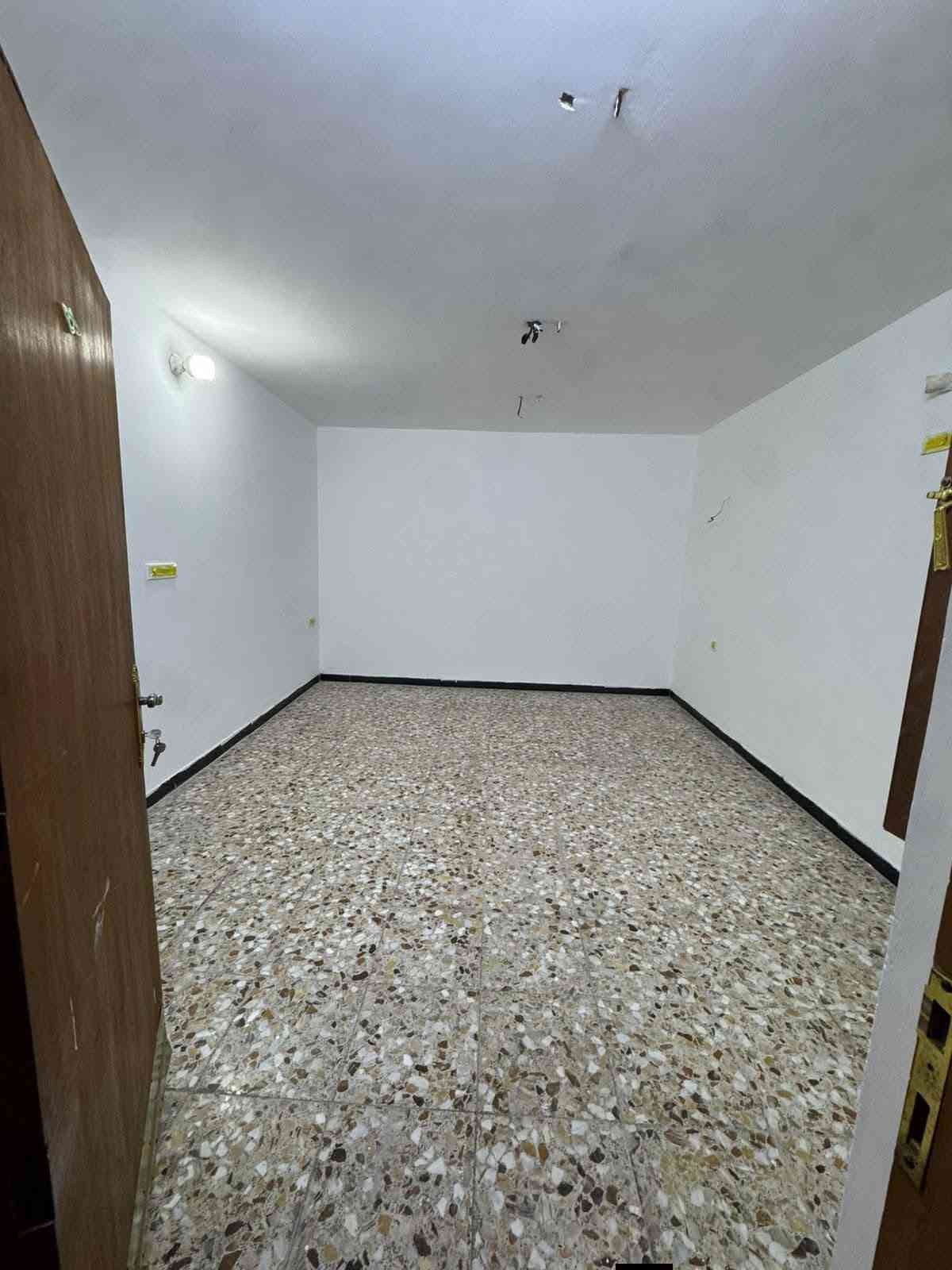 🏠 للإيجار في السيدية | مشتمل طابق أول
📐 المساحة: 100 متر

🔹 غرفة نوم
🔹 مطبخ
🔹 صالة
🔹 خدمات
🔹 معزول عزل تام

💰 الإيجار: 550 ألف

📞 للاستفسار والتفاصيل:
***********

🏢 مكتب قمر للوساطة العقارية
