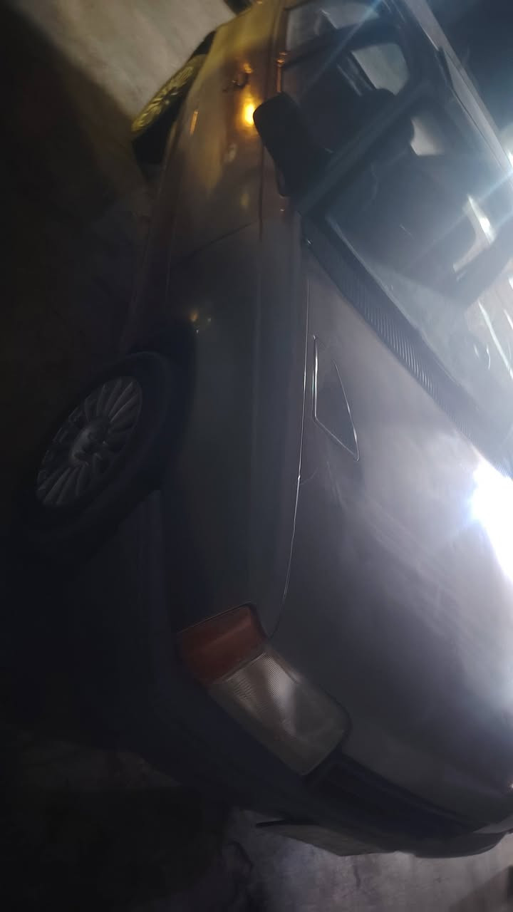 كاديت تك باب البيع جديده وجاهزه كفاله عامه كلشي شغال شرط تحويل مباشر شرط السعر 20 ومجال بصيط الشراي يتصل علئ رقم ***********
