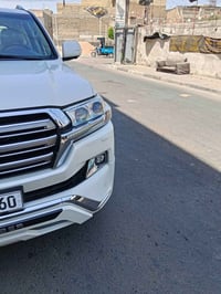 لاندكروز • ٢٠١٦ • ٦ سلندر ٤٠٠٠