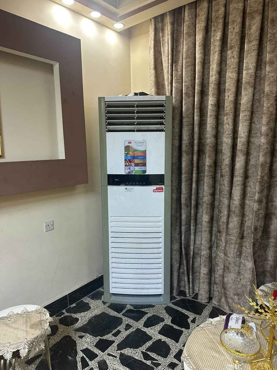 سبلت TCL ٣طن نظيف كلش بدون اي صيانه السعر٦٠٠ العنوان بغداد  الاتصال ***********
