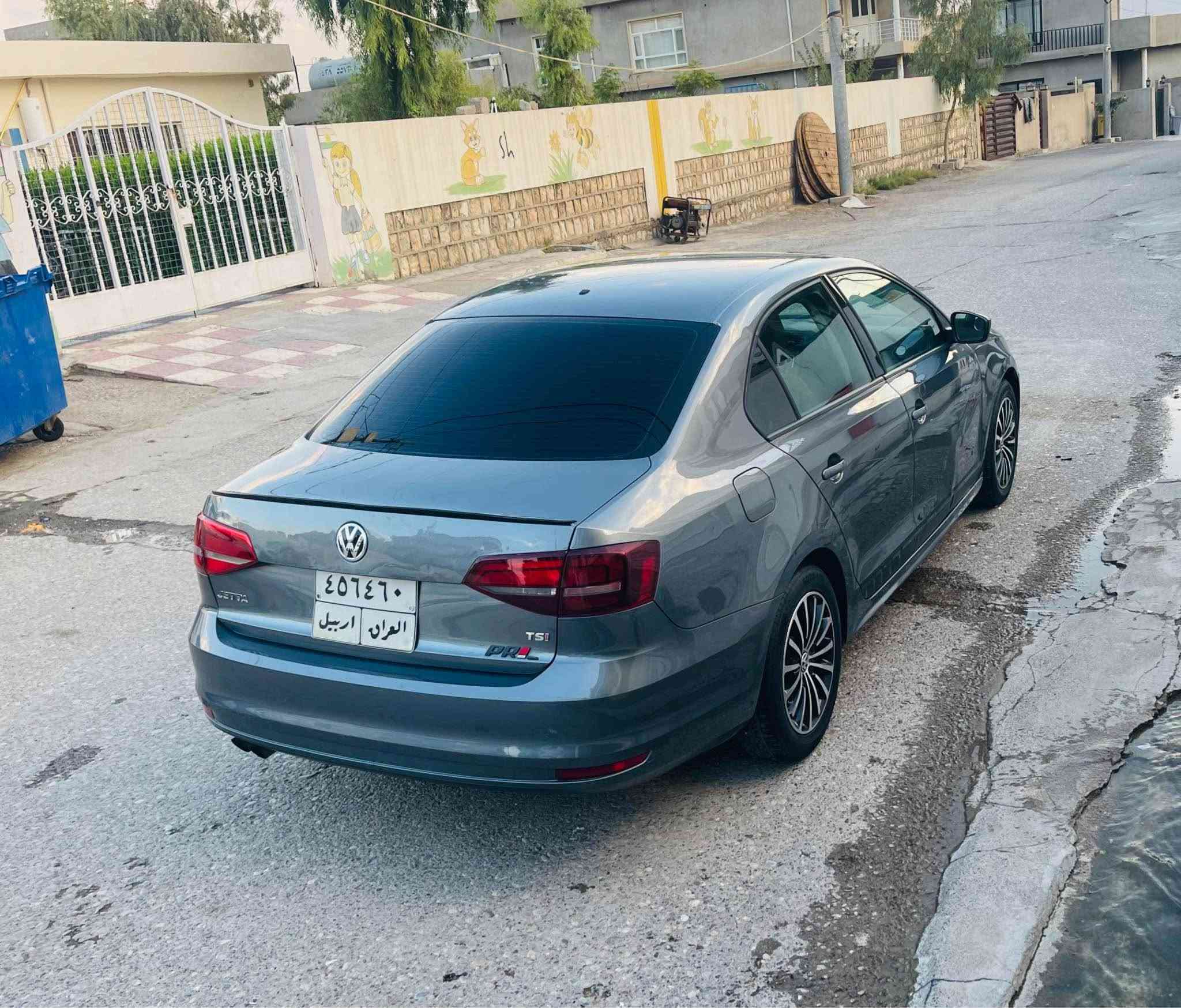 سلاو/ جيتا موديل ٢٠١٦ - ته نها دوو ده رگاى سبووخه كه ميك سه رده كووت / پيش و پاش كه پسه سعرى  ٩٥  وه رقه و مجاليكى برايانه -
رقم موبايل/ ***********
 *********** أربيل, العراق
