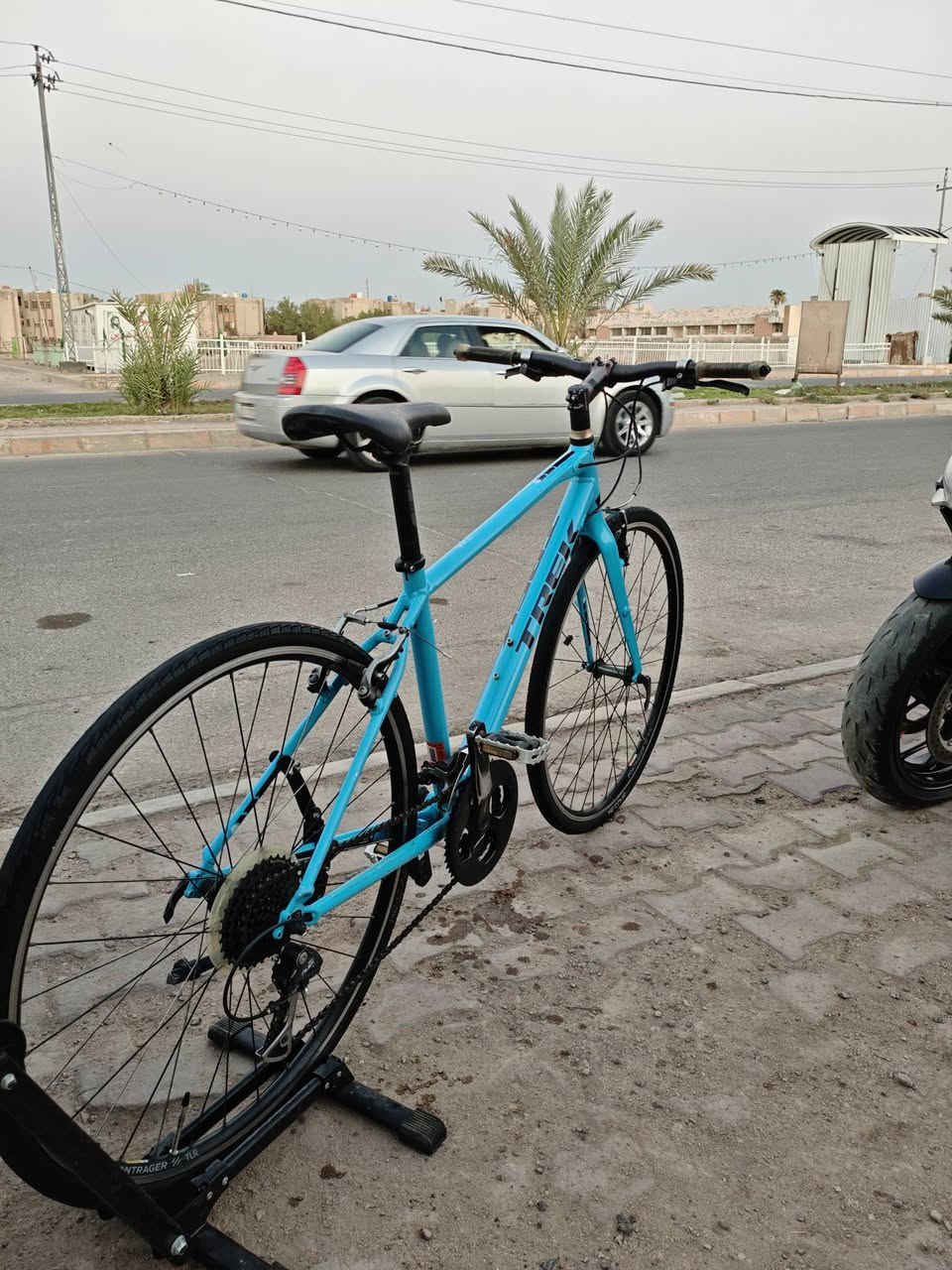 سلام عليكم
متوفر دراجه TREK FX3 لون مميز 💎

سستم SHIMANO ALIVIO 9×3✅

صينيه وذراعات FSA 💯

ماشه كاربون ☑️

وياله BONTRAGER TLR 💯

تايرات BONTRAGER☀

ركبه BONTRAGER🚴‍♂️

ستيرن BONTRAGER🔵

مقعد BONTRAGER 🎖

بوري سرج BONTRAGER🚴‍♂️

دراجه باله غير مستخدمه بالعراق بعدهي على وضع الوكالة

سعر 275بيها مجال بسيط💸

تفاصيل اكثر خاص 

متوفر توصيل جميع المحافظات 
*********** واتساب 📞
