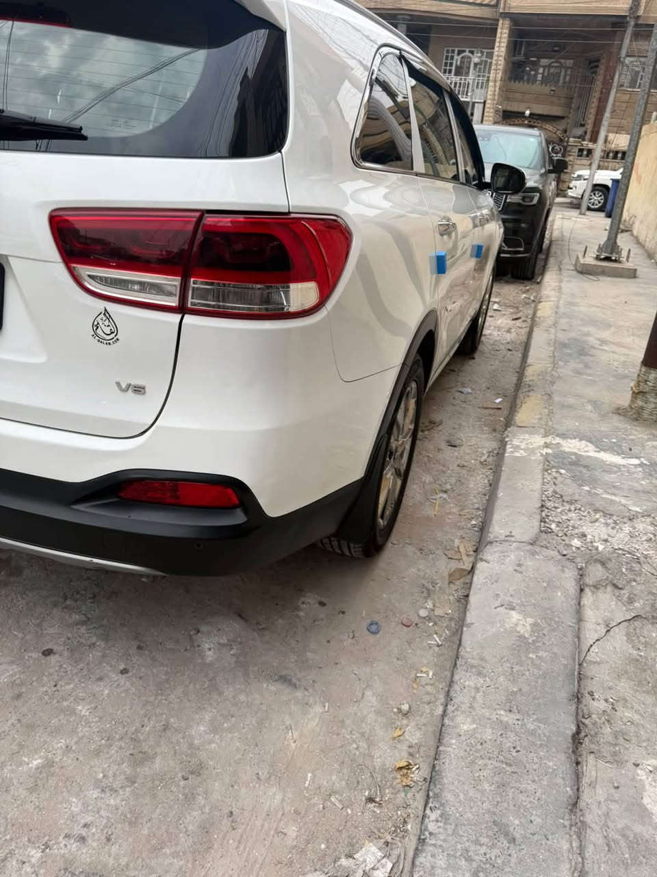 سلام عليكم كيه سورنتو موديل 17 خليجي مكفوله كفاله عامه من كلشي فول موصفات ما عده الفتحه سبعه راكب 6 سلندر حساس امامي خلفي توقف ذاتي اشاير بل مري وترحيب داخل قرميدي اصلي برده هواي بعد بيها موصفات علون السياره بغداد الضباط السعر المطلوب 205 بيها مجال جدا بسيط رقم الهاتف ***********
