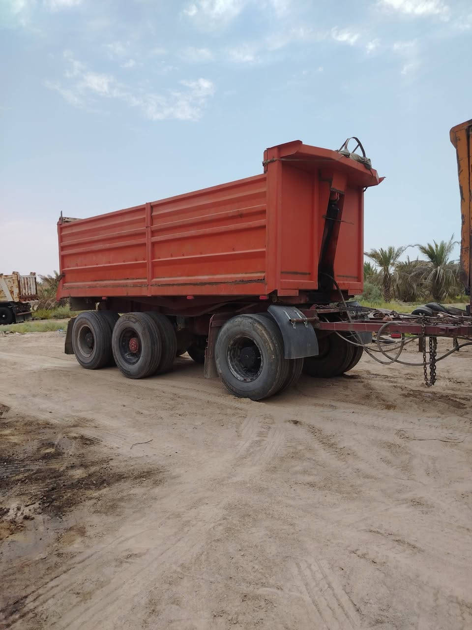 مقطورة • جاهزة للعمل • ٩طن