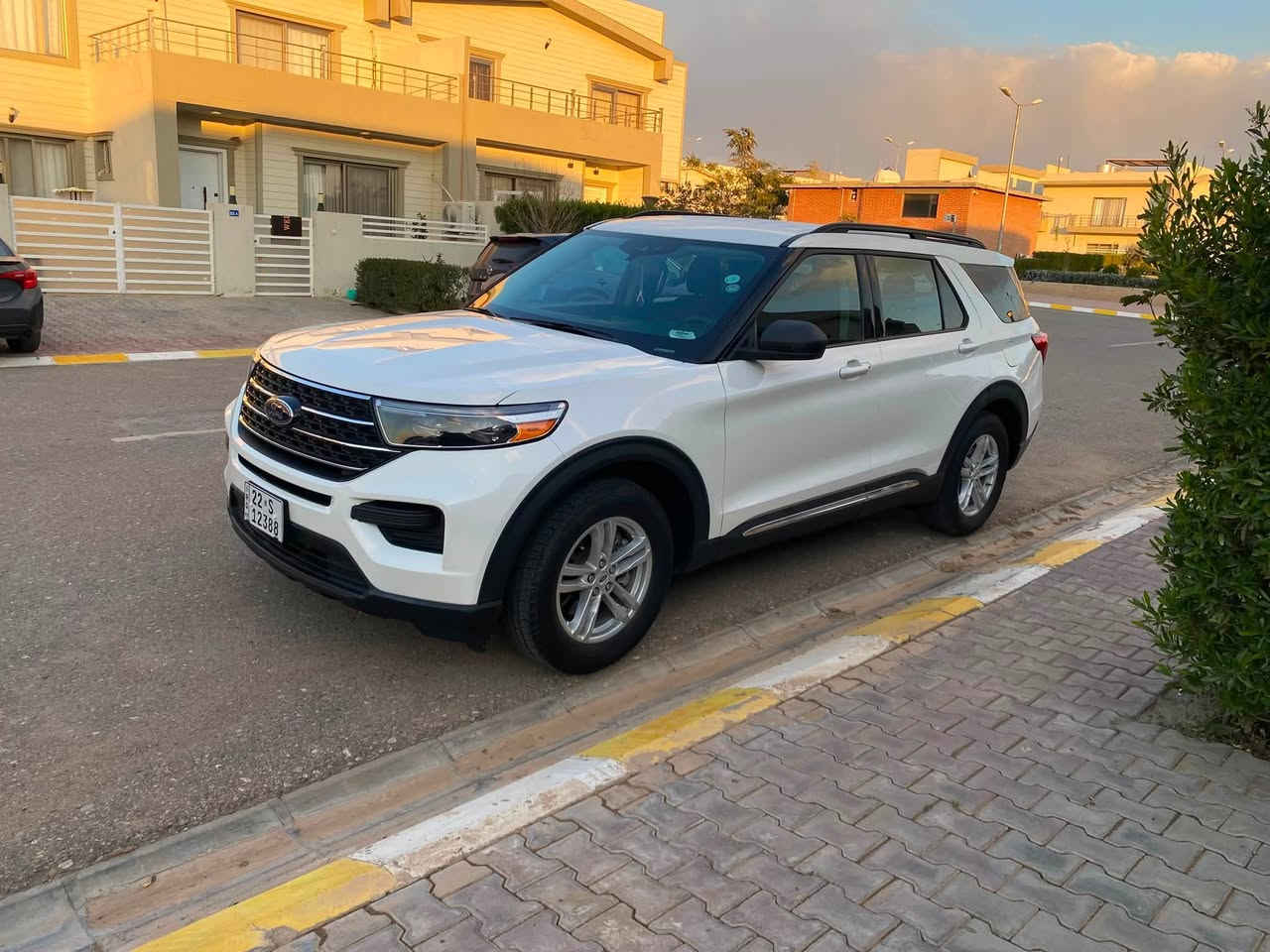 فورد اكسبلورا 2022 
بجم كبس بدون ايرباك 
موصفات XLT
كوشن مساج 
مقاعد vip

متضرر قطعتين صندوق وجانب
مسافة 56km
كشن قماش
صندوق شفت

كركوك***********
