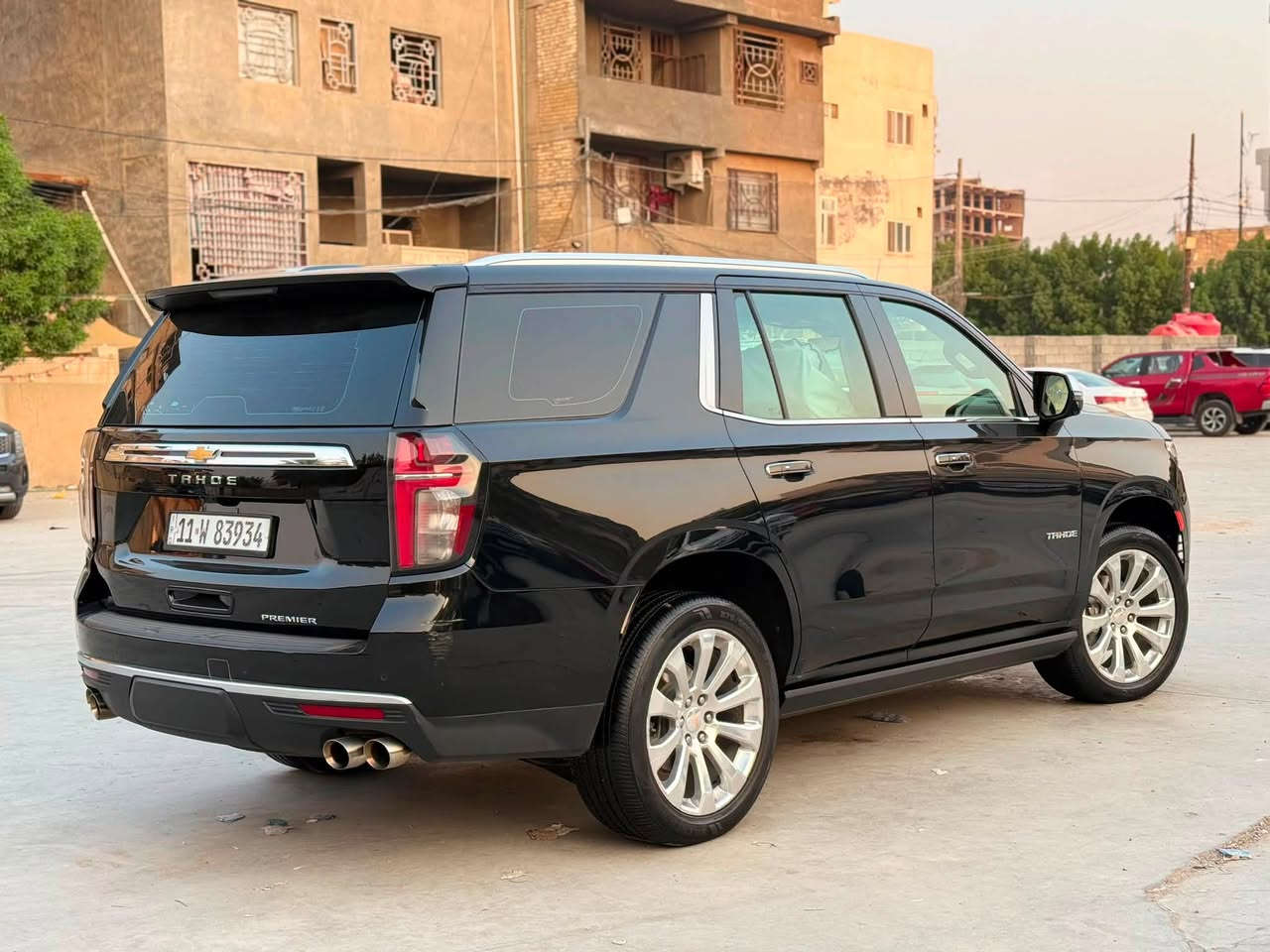 تاهو برمير موديل ٢٠٢٣ خليجي وكالة المنصور ماشيه ٣٨ شرط الفحص السياره بحالة الوكالة جديده اب معنى الكلام تجي وشوف بعينك كفاله عامه ماعده باب السايق منل شركة دبل كود باقي السياره كفاله من كولشي وين ميعجبك روح افحص السياره مغلفه بل كامل بل حقيقة احلى منل صور بهواي كول غراض الشركة موجودات بصمات عدد ثنين شرط الكشنات الخلفيه محد راكب عليهن برغي بل سياره مامفتوح مواصفات ال ابرمير معروفه ميحتاج انسولف بيهن فول خنك السياره استخدام شخصي مكان السياره كربلاء الشراي يتصل مامتواجد ع الفيس السعر ٥٢٠ مجال حك الجيه  ***********  تحياتي للجميع
