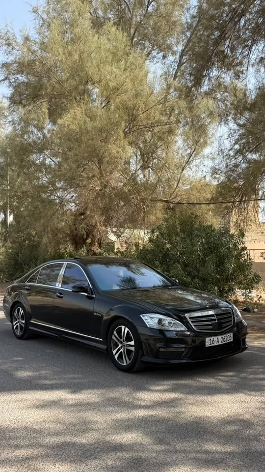 للبيع مارسدس S500 Vip موديل 2007 فول الفول وارد  يابان
السياره ماشيه 139 الف كيلو حقيقي   

التفاصيل والمواصفات 

5 بردات كهرباء

5 كوشنات تدفئه تبريد مع تجاوي كهرباء 

 ايرباك عدد 18 تكم وكشنات 

سيدي جنجر 6 اقراص مع نظام تشغيل Dvd +mp3 +awx

شاشة دوارة

تبريد امامي خلفي والتكم الخلفيه

 

كاميره خلفيه اصليه

  4 بيبان شفط مع صندوق شفط 

جام تظليل بلادي رئاسي بولارايز عند التعرض لاشعه الشمس 

 ستيرن كهرباء 4 اتجاهات 

4 المقاعد كهرباء مع خزن حسب الوضع الي يعجبك 

جكات كهرباء حسب رغبه السائق تصعد وتنزل

 

حساسات امامي وخلفي

 

مرأه الجوانب عاكسه للضوء مع انقلاب عند الرجوع للخلف 

اناره ترحيب عند الفتح والقفل مع غلق المرأه الجانبيه عند الأغلاق اوتو 

نظام الهولد عند التوقف

 

 

لايت دوار عند الاستادره يمين ويسار 

ثلاث أنظمه للقياده S/C/M

البيبان الخلفيه لارج الحجم الكبير رئاسي 

مقاعد حظن عند الاستدارة يمين يسار

دخول ذكي مع اناره ترحيب عند الفتح والغلق 

اكو بعد مواصفات  الجنايه يعرفوهه هاي ابرزها 

ملاحظه / السياره موديل 2007 بيها فقط جاملغ صبغ بدون ضربه جاملغ امامي جهة سائق فقط مسويلهه صيانه عامه دهن وفلاتر وحمام وحداده  وبطارية

عليها كزوز برابوس 🔥

للاستفسار الاتصال على *********** واتساب

***********

‎مكان السياره ذي قار

السعر 147 بيها مجال قليل
