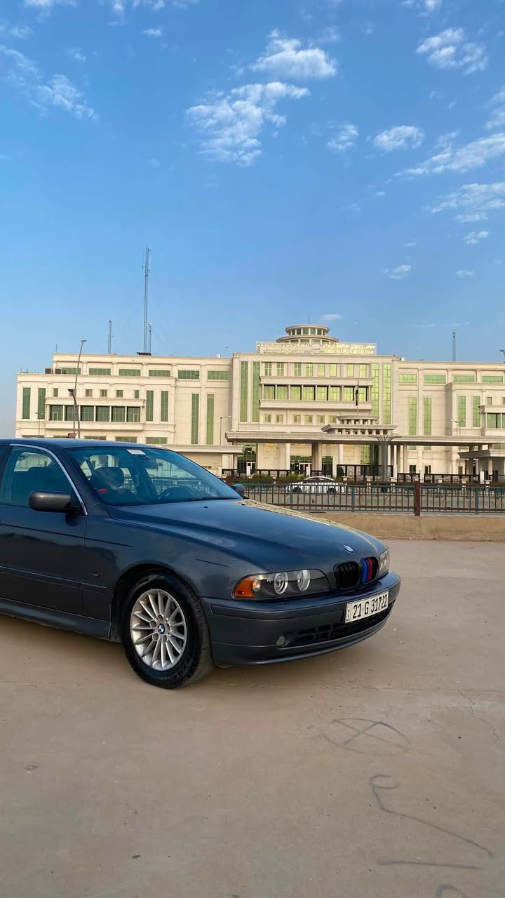 السلام عليكم
BMW E39 للبيع
حجم 525IA
موديل 2000
منظومه غاز بيها 
صبغ عام جمالية بيها قطعة وحدة حادث جامرلغ خلفي خفيف 
سيارة مصبوغة عام فرن جديد مصارلها اسبوع شرط صبغ اصلي 
اللون نفطي
:سنوية جديدة
:تحويل ثاني يوم
: بدون نواقص
مواصفات🔥
🔴بردة خلفية كهربائية
🔴كشنات امامية كهربائي خزن ميموري
🔴تليفون
🔴مراية شفط كهربائي
🔴كشنات امامية تدفئة
🔴تحكم استيرن 
🔴مثبت سرعة
🔴ستيرن M بلادي
🔴منظومة غاز كاملة فقط عبيلها غاز 
🔴تايرات جدد عليهن مصار شهر
🔴ويالة اصلي 2000تخم كامل حتى سپير
🔴حساسات خلفية 
✅السياره بدون نواقص 
✅:السعر 95 ورقة وبيها مجال بسيط للشراي
للاستفسار ***********
مكان السيارة كركوك
