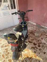دراجه شحن للبيع دراجه جديده بس التاير الأمامي نازل كلشي بيها شغال سعره...