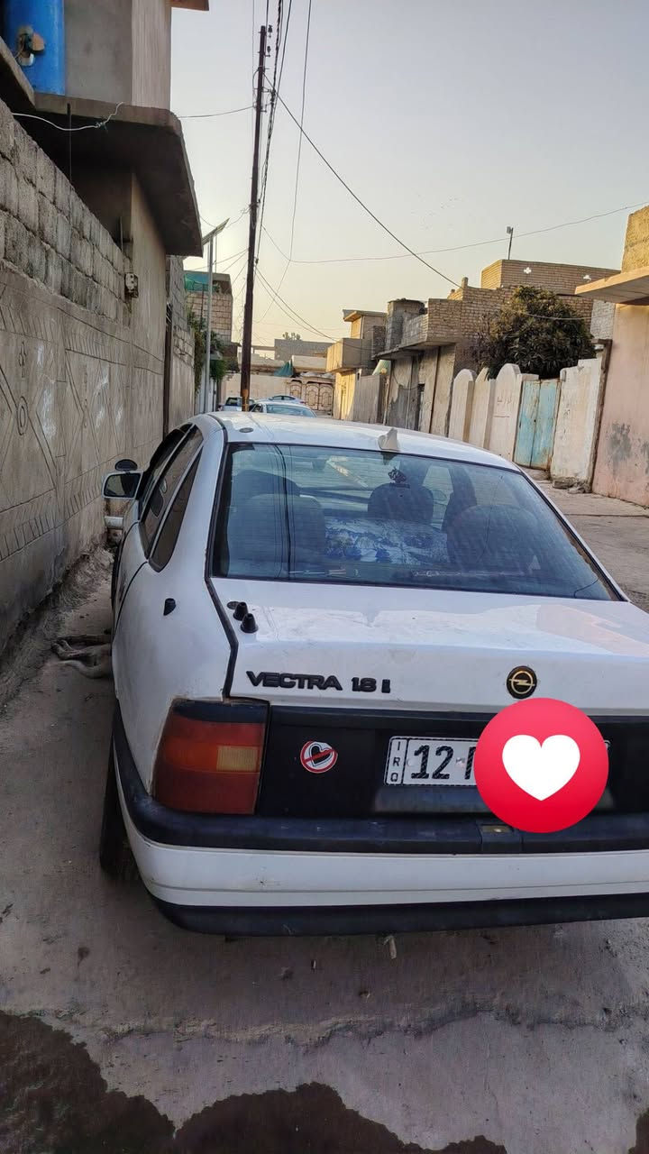 السلام عليكم
للبيع اوبل فكترا حجم 18  كير اوتوماتيك موديل 92

السعر 42 وبيهه مجال قليل 

***********
