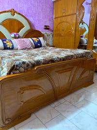 غرفة نوم • ٦ أبواب • صاج بورمي