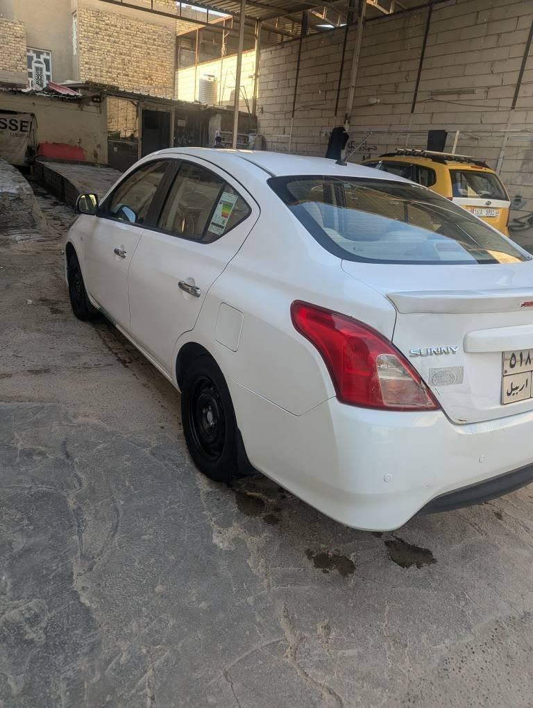 نيسان صني هندي بليتة زرقاء مديل 2019 سيارة نظيفة وماشية 147 الف كيلو بيها طخة بقبق الجنطة وصبغ شبر  النجف الأشرف مجمع الاميرات الثاني السعر  93
*********** وتساب واتصال اهلا وسهلا النجف, العراق

