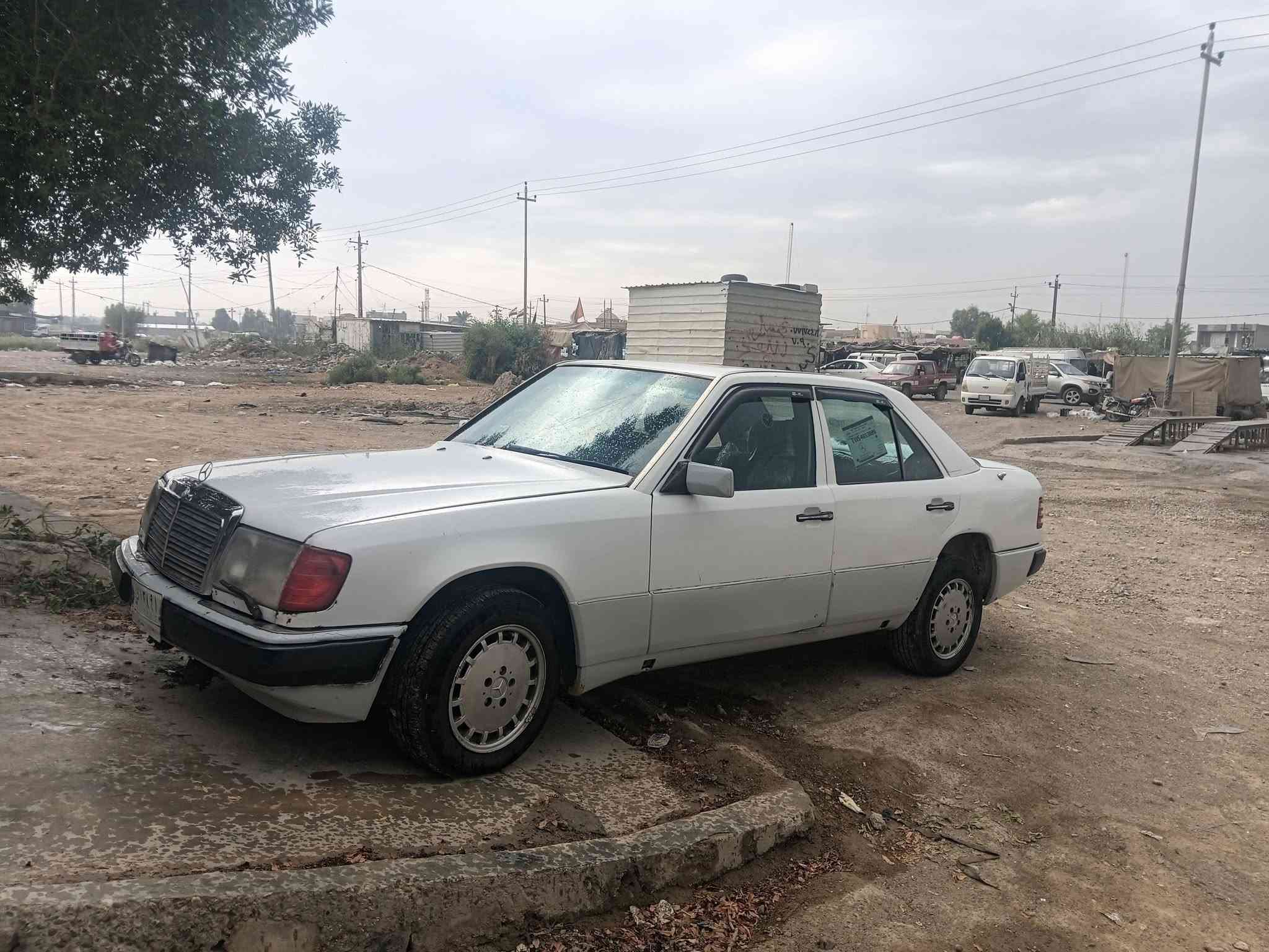 مارسيدس ١٩٨٨ • مكينة ٢٥٠ • رقم بغداد