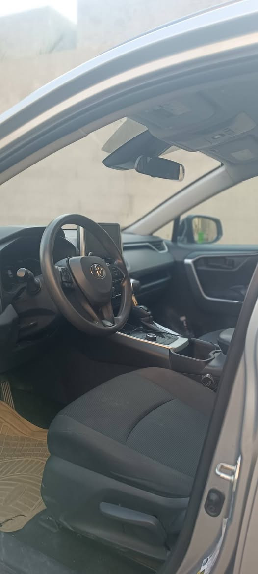 السلام عليكم   
اللهم صل على محمد  

 مTOYOTA  امريكي 2024
  
   شرط التحويل رقم بغداد دولي دولي
 
محرك 4 سلندر     2500 هايبرد
   

 السياره   بيها فقط البنيد مبدل بلادي دوواخل نهائي مابيها 

ماشيه 63 كيلو اخت الزيرو 
 مخمل على وضع الشركه 
 السياره كلش نضيفه 
  تبريد منضومه كلها ع  
    
تجي تفحص وتقتنع واني حاضر 
        
العنوان الانبار الفلوجه 
 …السعر 205 بيها مجال حك الجيه 
 
 الشراي يتصل📞 وحياكم الله  اخوتي‏
***********
***********
