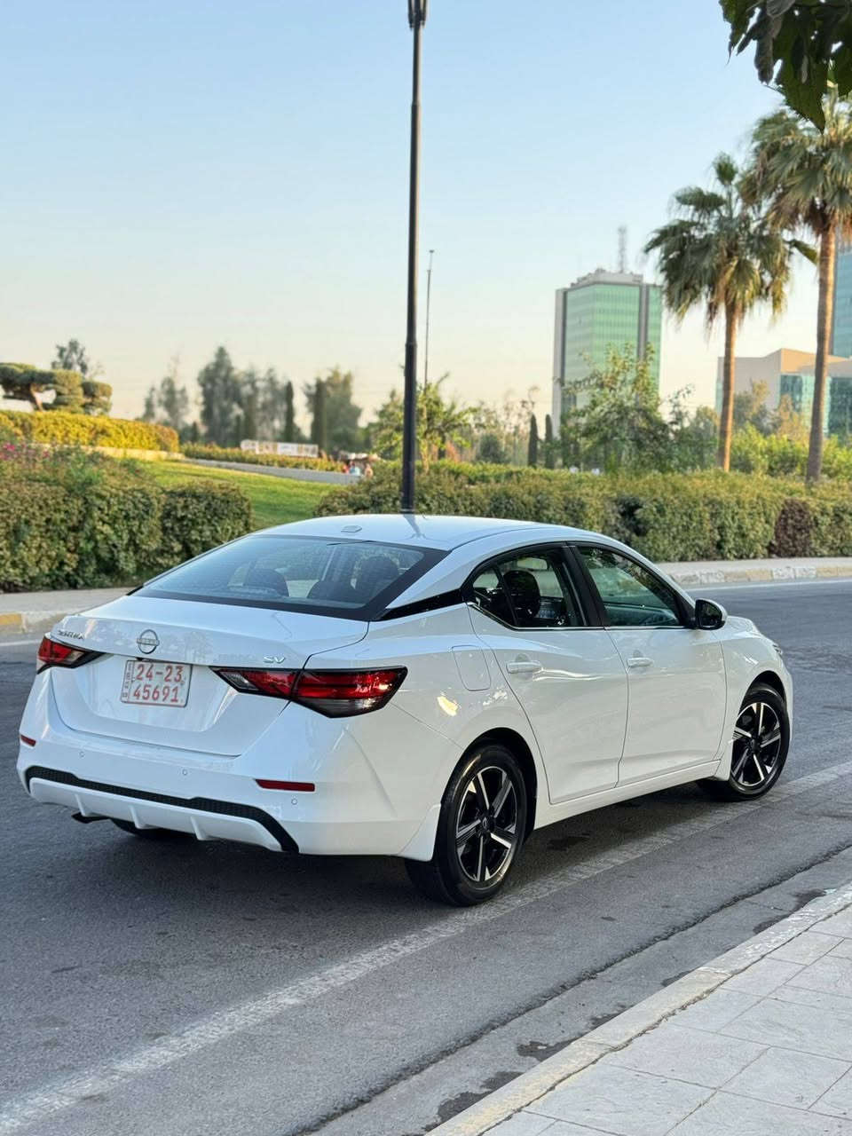 nissan sentra ***********
مؤديل 2024
ره نگ سپى  
مواصفات SV 
( به سمه ، ٥ رادار ، خه تى جاده ، گيج الكترؤنى ، شاشه گه وره ، ويل كرؤم ، ته حديد سورعه )يه ك پارچه سبوغ  پشت و پيش كه پس ٣ مانگ كاتى له گه له هه موو شتيكى به شه رت*********** أربيل, العراق
