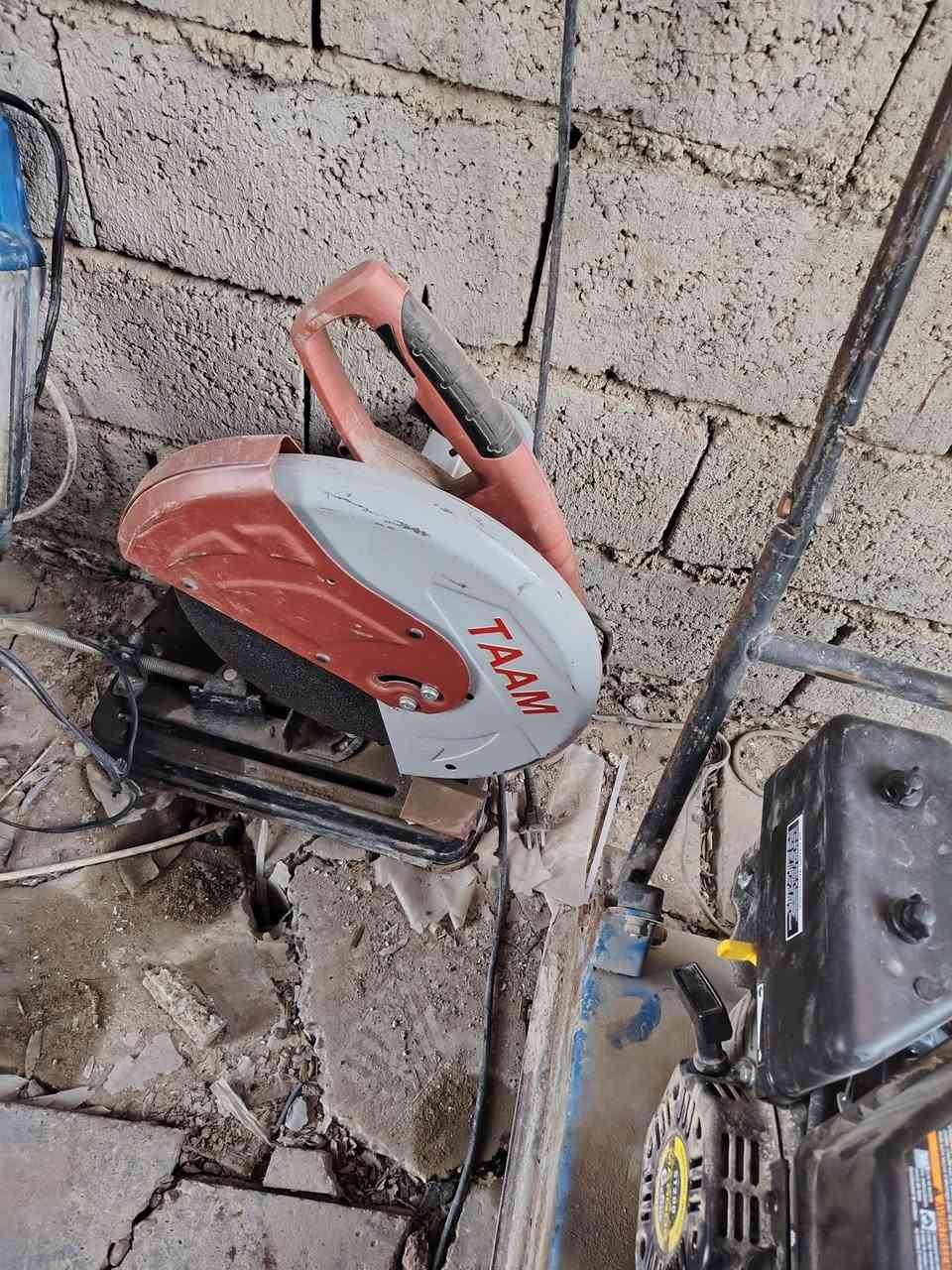 عله ٩٠ وبيهن مجال بعدهن جدد ممشتغلات مره لو مرتين ***********
