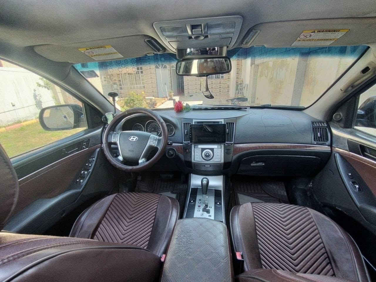 للبيع: هيونداي فيراكروز (Hyundai Veracruz) موديل 2008 - فل مواصفات
🔹 المواصفات:
​المحرك: 6 سلندر سعة 3.8L.
​السعة: 7 راكب عائلية.
​المقاعد: كشنات جلد كهربائي + تدفئة + ذاكرة تخزين (رام).
​التبريد: 3 قطع ثلج.
​الرفاهية والأمان: فتحة سقف بانوراما، شاشة خلفية، حساسات خلفية.
​الرقم والسنوية: رقم نينوى ألماني، السنوية مجددة وجاهزة للتحويل مباشرة.
​
​⚠️ ملاحظة للسيارة: جك الصندوق الخلفي عاطل والبصمة فقط
​💰 السعر المطلوب: 70 ورقة (وبيه مجال للشراي الجاد).
📍 الموقع: موصل جانب الايسر 
📞 للتواصل: ***********
***********
