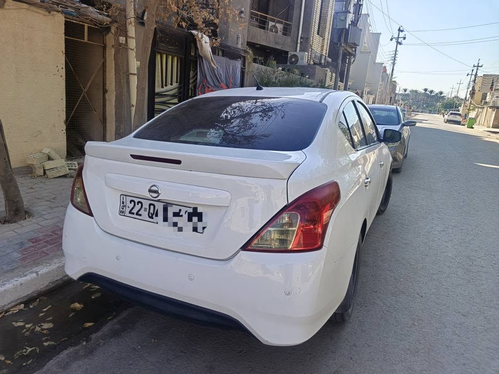 سني موديل 25 رقم اربيل تحويل وكاله 
هزه ماساقطه 
بيها قبق جنطة صبغ وشبرين بالبنيد 
السياره جديده 
ماشية ٢٥ 
 السعر ١١٥ بيها مجال بسيط 
*********** كربلاء, العراق
