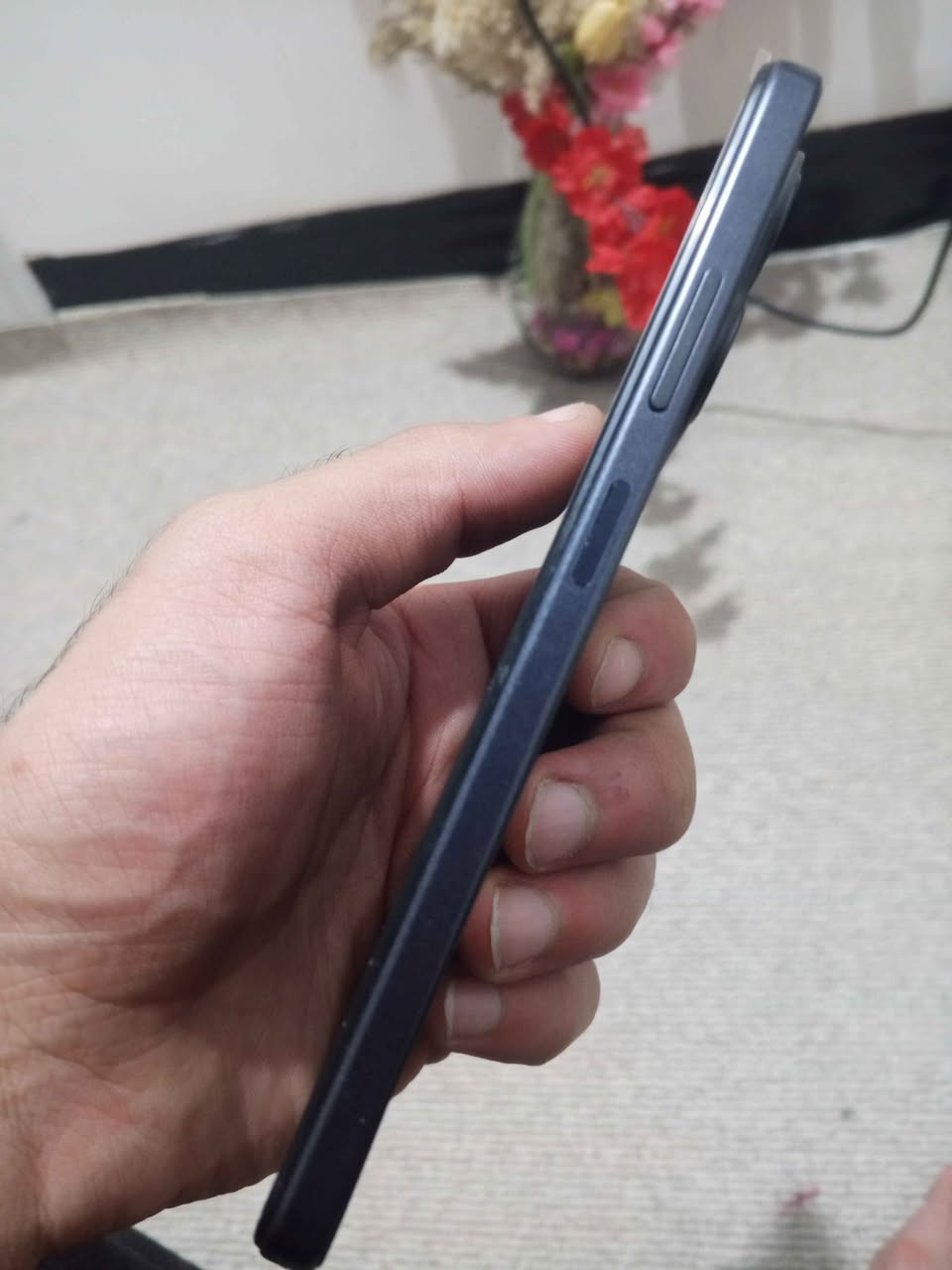 موبايل infinix smart 8 كامل اشياي لگة لة
شاشە: 6.6 ئینچ HD+ بە خێرایی 90Hz ( زۆر ڕوان و باشە بۆ سەیری ڤیدیۆ)
باتری: 5000 مێگا ئەمپێر (شەحن زۆر باش دەگرێت)
کامێرا: پشتەوە 13 مێگاپێکسیڵ + کامێرای پێشەوە 8 مێگاپێکسیڵ لەگەڵ فلاش
دەرچەی شەحن: Type-C
سیمکارت: شوێنی دوو سیمکارت + شوێنی میمۆری سەربەخۆ
سیستەم: ئاندرۆید 13، زۆر ئاسان و خێرایە
باری مۆبایلەکە:
بێ هەموو کێشەیەکی تەکنیکی وةك نوئ
📍 شوێن: هەولێر*********** سعر 95 هزار أربيل, العراق
