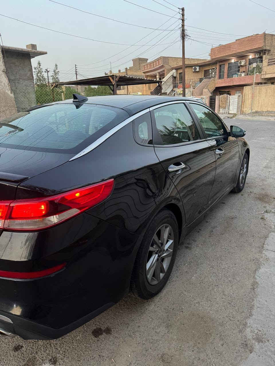 سلام عليكم كيا اوبتما للبيع موديل ٢٠٢٠ رقم بغداد وارد امريكي تبديل بنيد فقط ولدعاميه بدون دواخل باقي سياره مكفوله سياره جاهزه تخم تاير حداديه جاهزه تبريد ثلج تحكم ستيرن جهتين رادار حساسات كامره خلفيه كير مكينه مامفتوحات مكان بغداد السيديه السعر ١٤٠ وبيه مجال ***********
