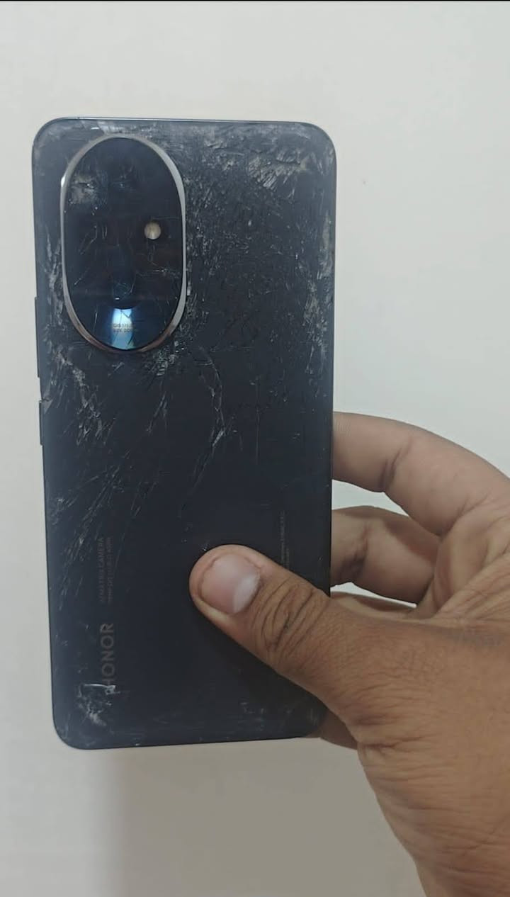 هونر ٢٠٠ 5G • ٢٥٦ جيجا • ضهر مفطر
