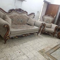 تخم ملكي • ١٠ مقاعد • نضافه