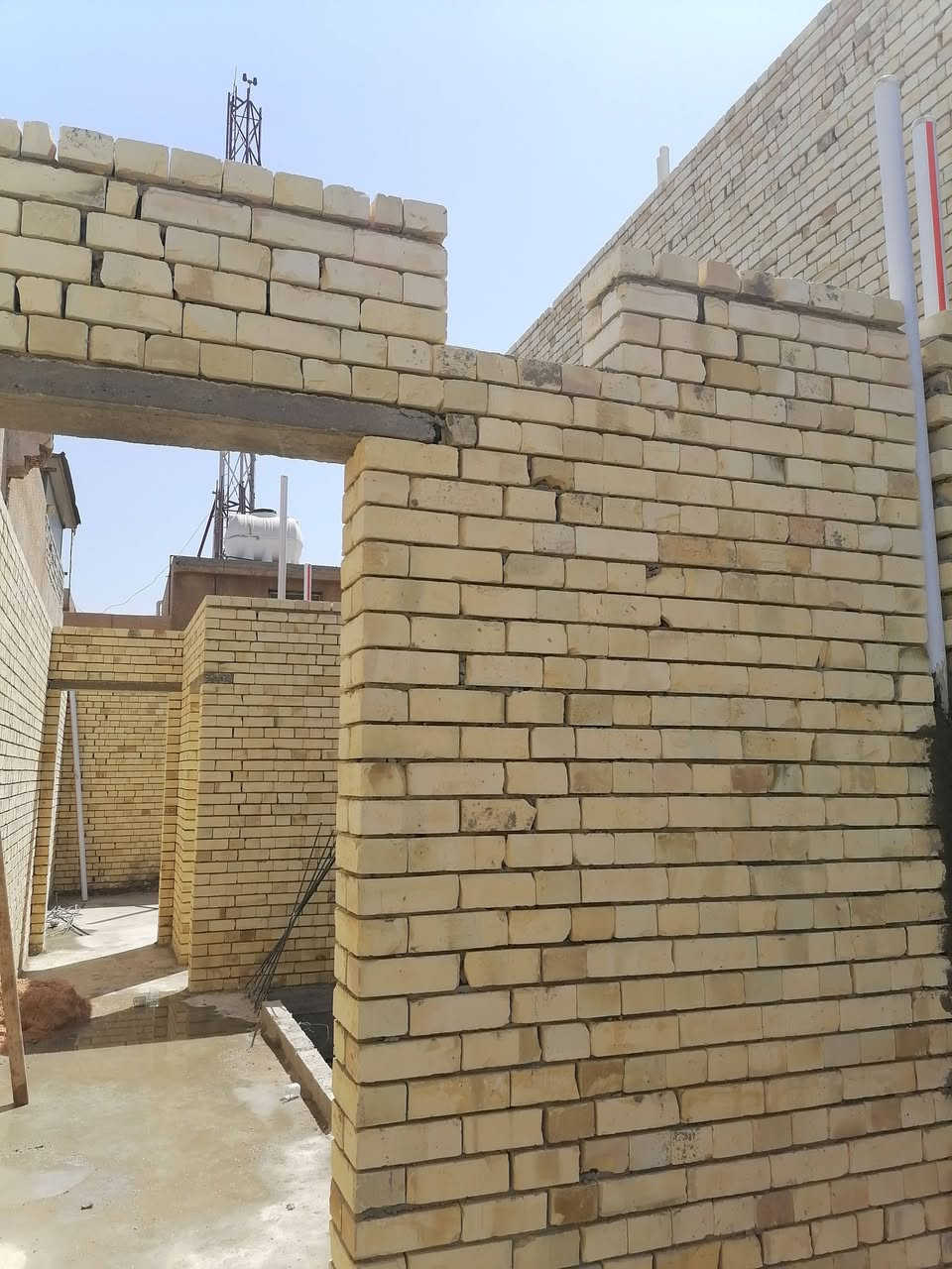 لا توجد تفاصيل

نص مكتوب في الصور:
- خلفه بنا درجه وله ستلام مهندس نشتغل جميع مناطق بغداد وبسعار مناسبه ***********