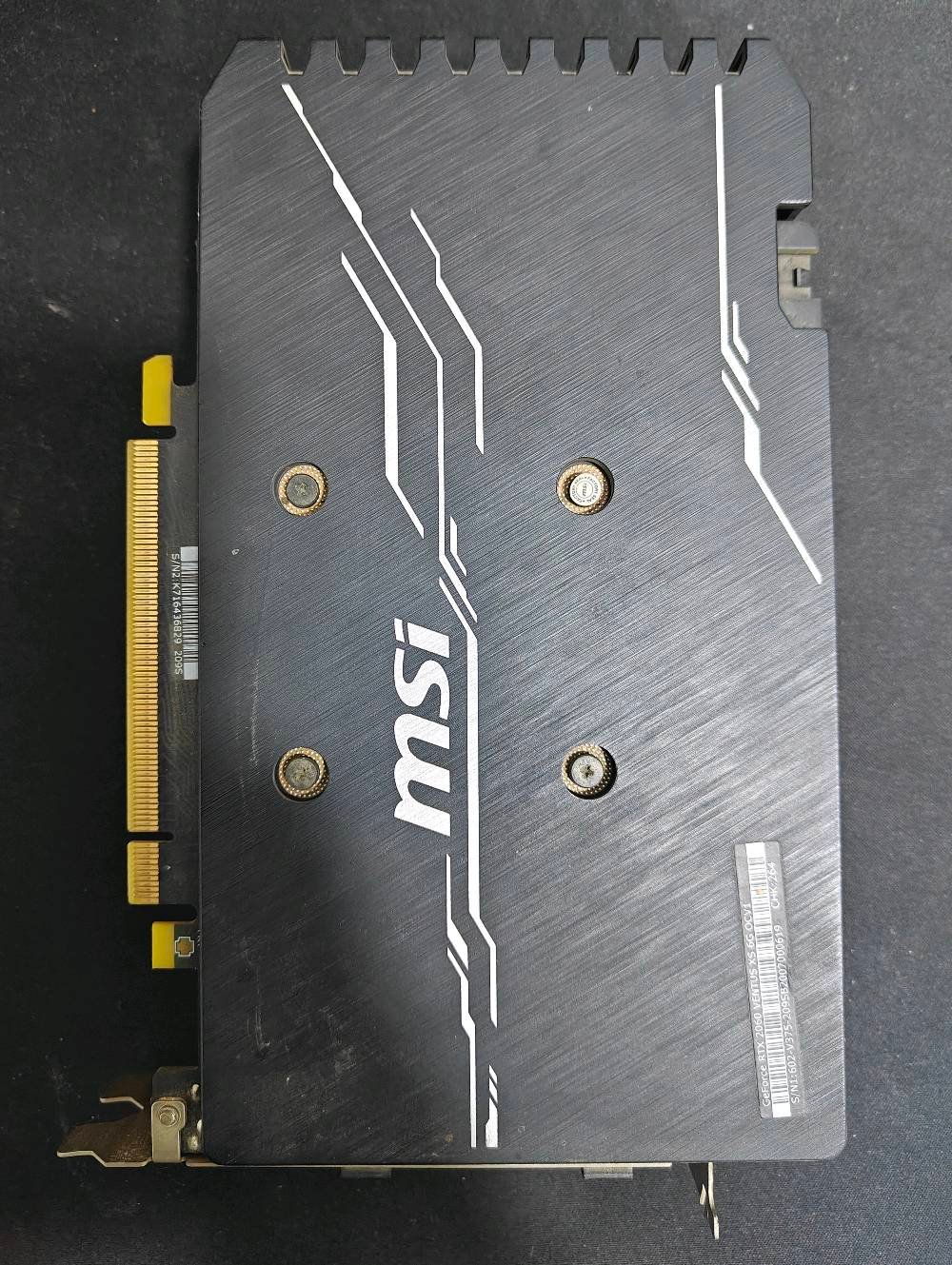 السلام عليكم 
GEFORCE RTX 2060 (6GB) 
نظيف شغال مابي اي ماشكل 
200 الف قفل 
مابي كارتون ولا مبدل معجون