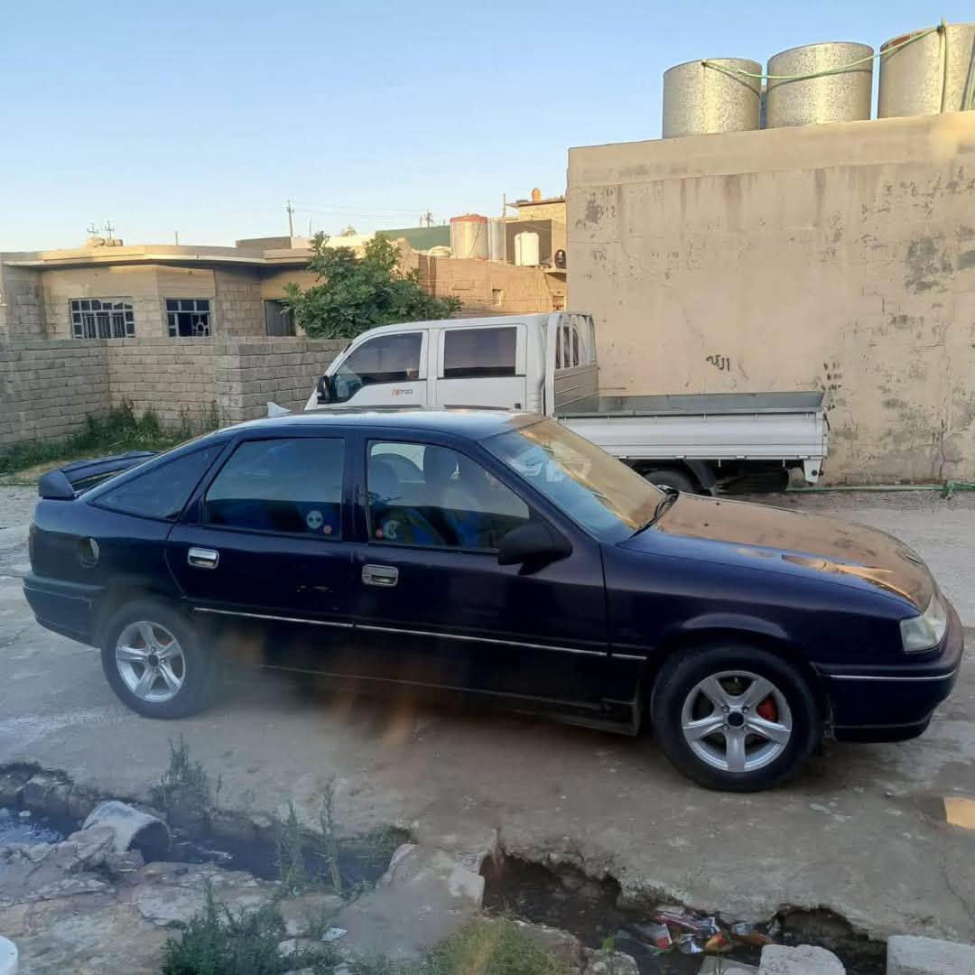 السلام عليكم
بيع مستعجل 
للبيع فكترا جنطه محرك 18موديل 91سياره سياره بلاديه فقط السقف رش فقط شرط التحويل والوكاله سنويه الى 2029مكان موصل السعر 33 مجال بسيط ***********
