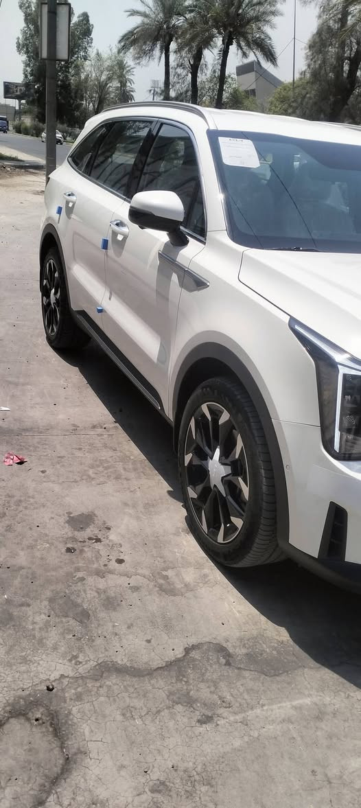 السلام عليكم سورنتو موديل 2020 مكفولة كفالة عاما 6 سلندر ويل 20دادشوب أربع كاميرات وتتقدم بل  ريمون  المكان مدينة الصدر رقم ***********
