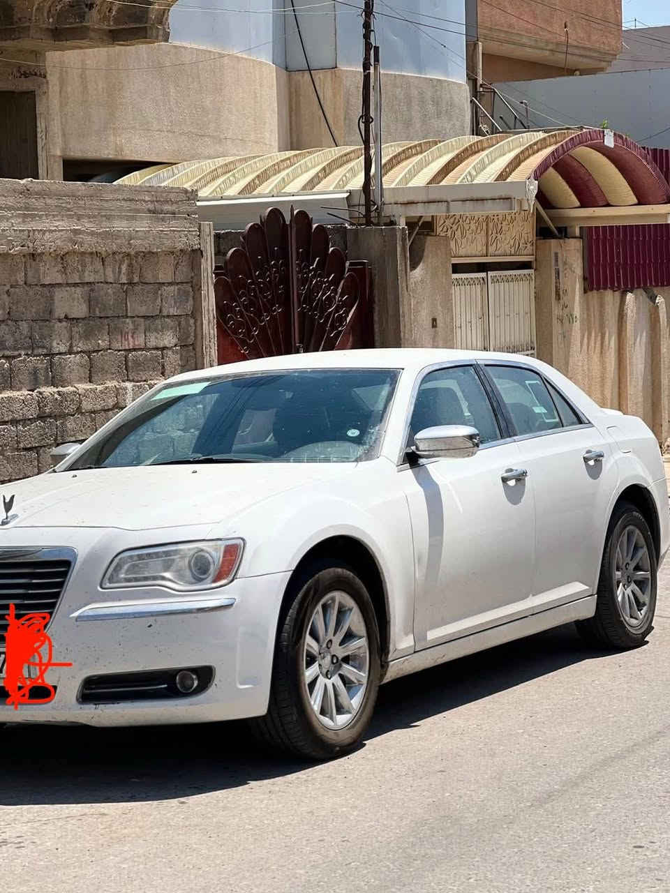 اوباما٢٠١٤ ابيض (ادوات)
كصة جنطة شغل درجه اولى سيارة مال جناي 
حدادية جديد بالباكيت امامي وخلفي تخم تاير جديد
ومنضومة بانزين كامله وجديده من الفيت بم لحد النوزل
لايتات زينون غرفه جلد مطعمة بصاج + شاشه جبيره 
گير طياره ٨ نمر سيفتي
من الاخير سيارة بالجيس بدون نقص
متواجدة السيارة في كركوك ونينوي السعر ٦٧
مازنجر مجاوب 
الرقم :***********
اتصال خط +وتساب
