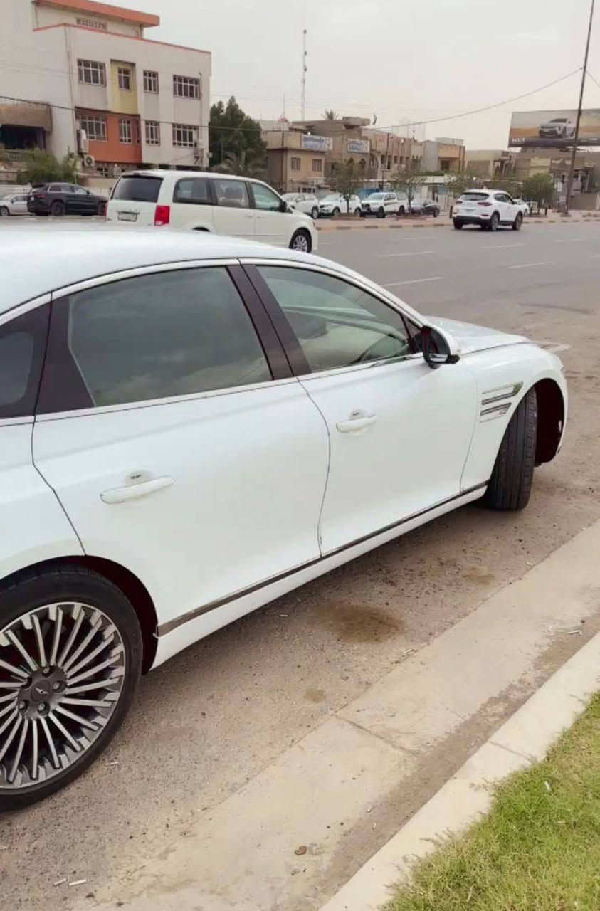 سلام عليكم تم أعادت نشر بسبب الوعود الكاذبة 
جينيسس G80 موديل 2023
ملاحظه السياره كهرباء فقط 
فوووول الكترك 
السعر 215$
مكان الدوره ابو دشير
 
رقم ***********

