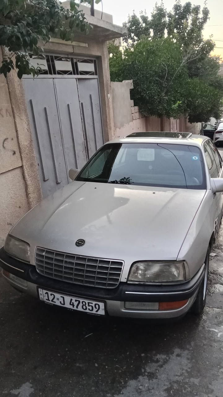 السلام عليكم
سيناتور موديل 1992 
كير محرك شرط 
مكينة 26
طخم امامي  جديد 
طخم تايرات جديد 
سنترك لوك تقفل صعد جامات 
سياره بلدي 
سنويه جديد 
هزه جديد 
فول مواصفات 
السعر 42 وبي مجال 
ترهم مراوس 
***********

