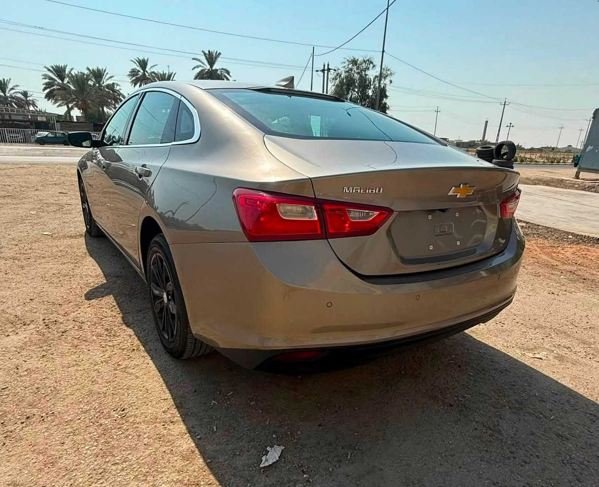 Malibu 2024 Lt
السلام عليكم 
ماليبو 2024 دخول كاتي مواصفات Lt المعروفه السيارة حادثها جاملغ خلفي والدوسة واجة بيها بخ امريكا الجاملغ الاخ الخلفي والصندوك كفاله ايرباك بجم شواصي حدادية جاهزة من كلشي ربع ما ينصرف عليها والسيارة جديدة كلش ماشيه ٣٨ الف mi تترقم فقط اقليم اربيل - سليمانيه - دهوك 
مكان ااسيارة المسيب 
للاستفسار ***********
