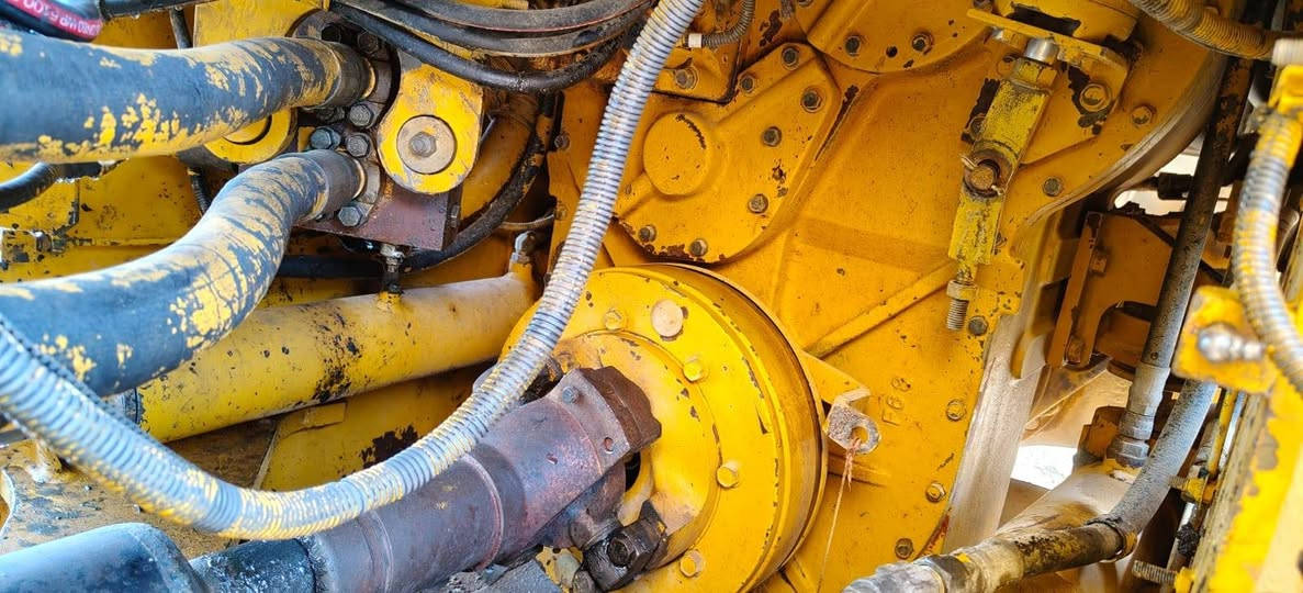 السلام عليكم ٨٥ ريشه هيدروليك للبيع موديل ١٢ بلادي رقم نجف كامله معاملته بي الرفع بي ضعف كير بمات مامفتوحات تبريد شغال سعره 425 ***********واتساب
