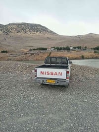 پیکاب نیسان 2009 07505183756 64و مەجال