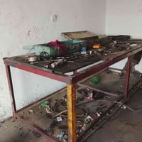 اميز حديد ثقيل احطاطه مال فيتريه ابو أصدر الطول 2 متر و 20 سان ورتفاع ...